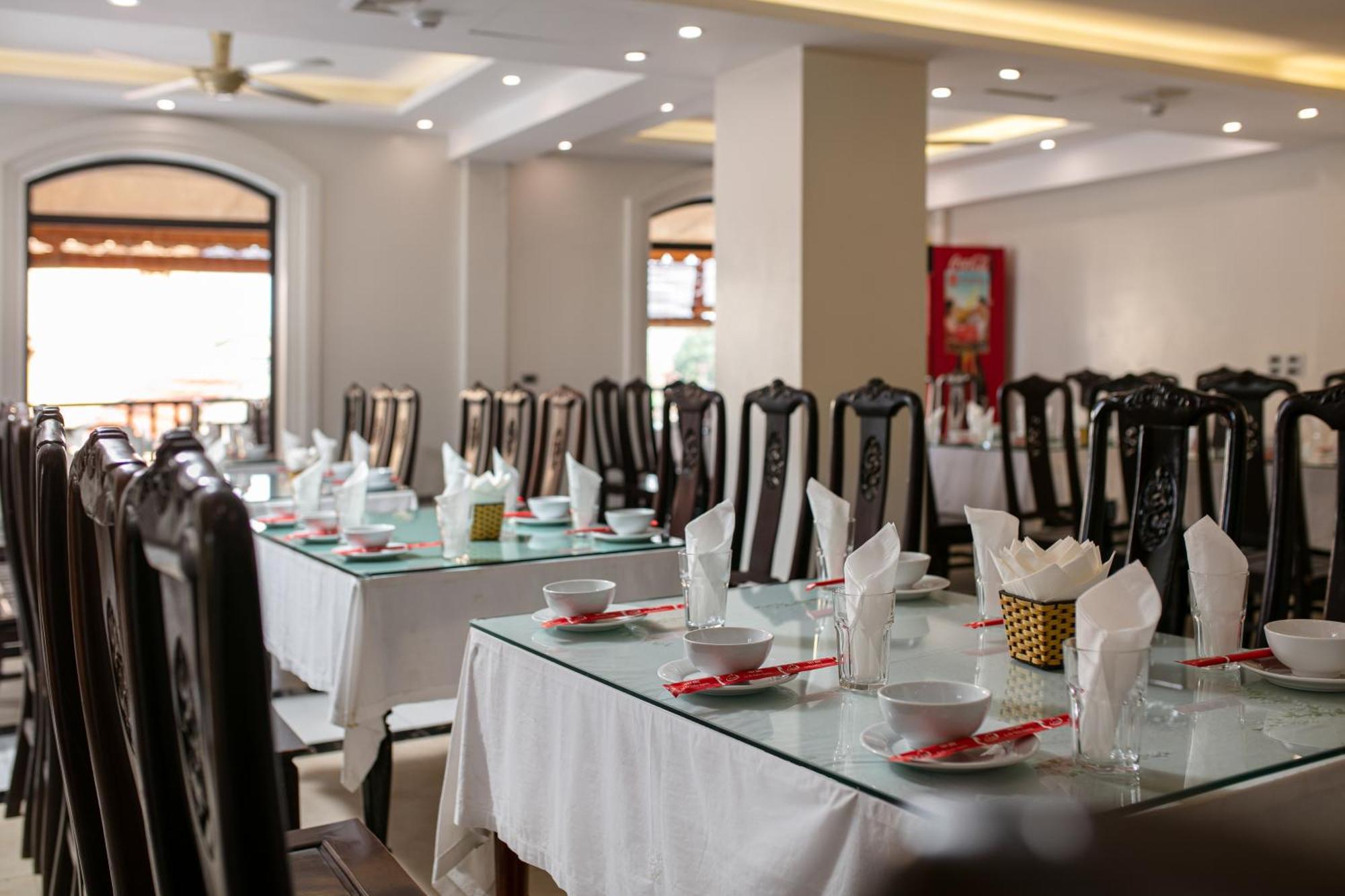 Nam Hoa Hotel Нин Бин Екстериор снимка