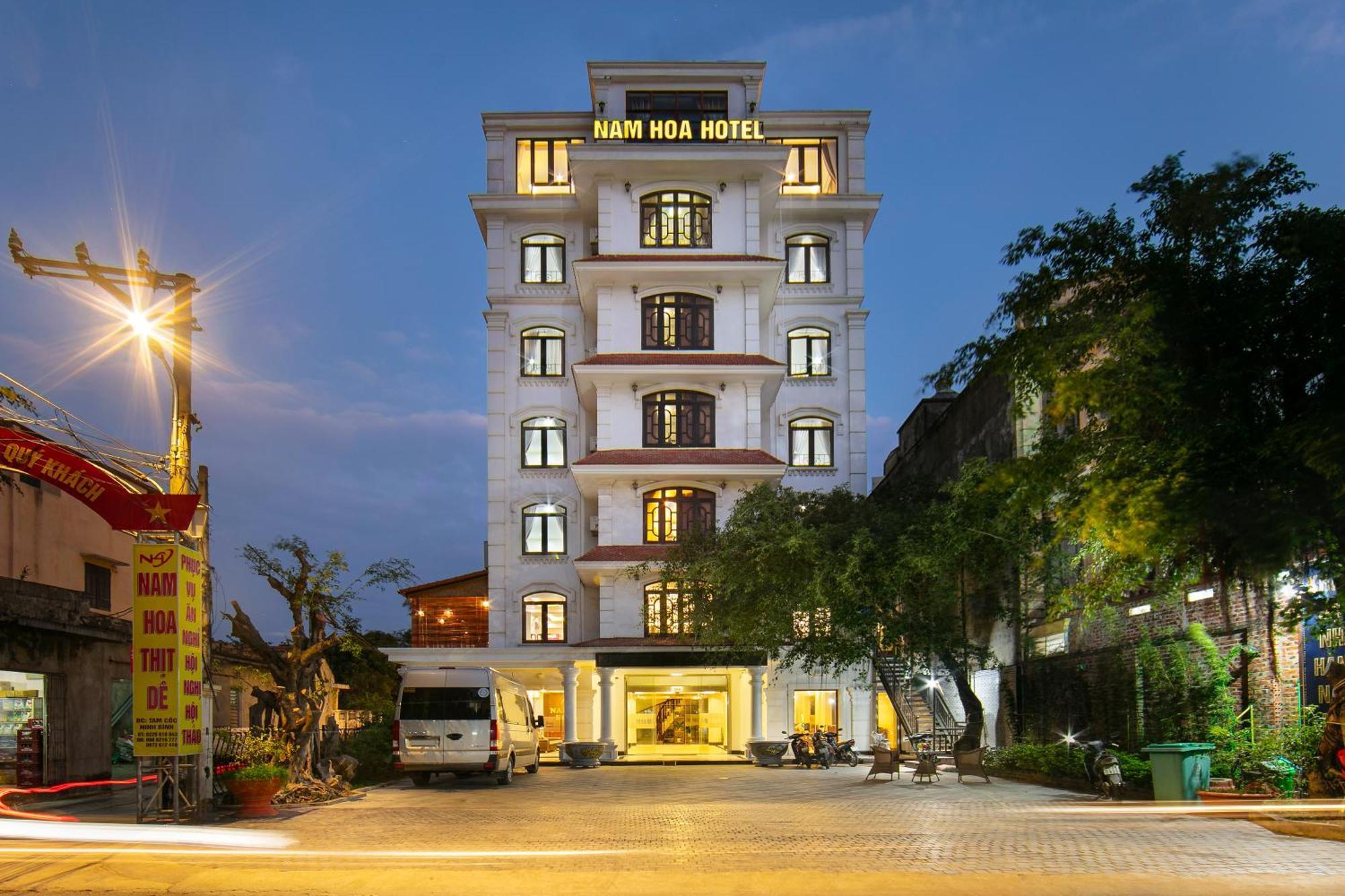 Nam Hoa Hotel Нин Бин Екстериор снимка