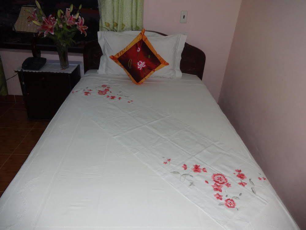Nam Hoa Hotel Нин Бин Екстериор снимка